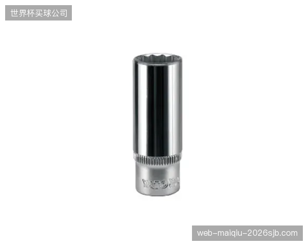 努涅斯在定位球进攻中的身体优势将为队友创造二次进攻机会。